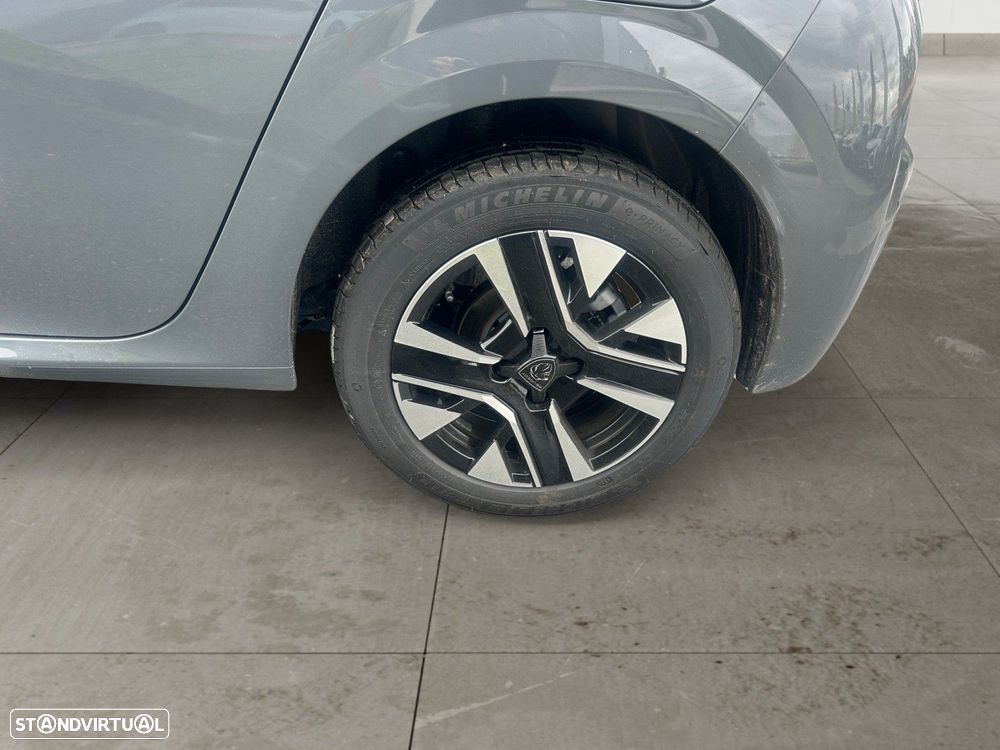 Peugeot 208 1.2 Hybrid Allure e-DCS6 - 15