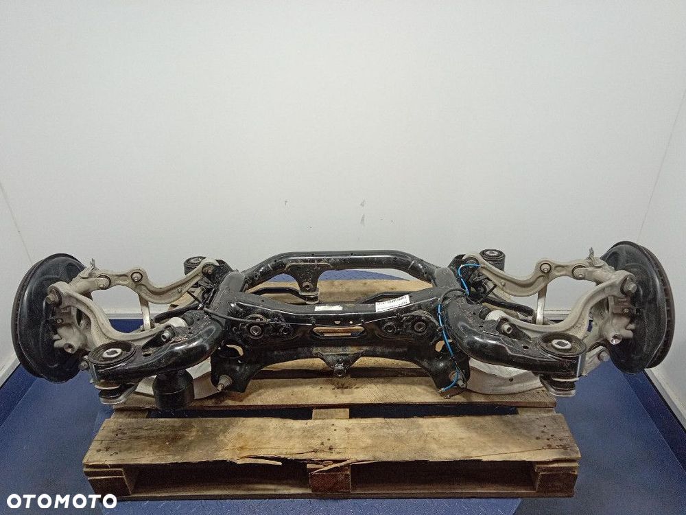 AUDI SQ8 Q8 4M8 4.0 TFSI 507KM BELKA ZAWIESZENIA TYŁ 4M0500025 - 5