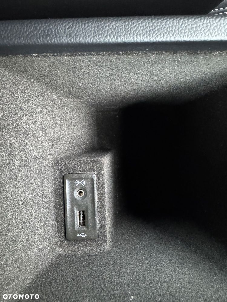 Volkswagen Passat 2.0 TDI BMT Highline DSG - 34