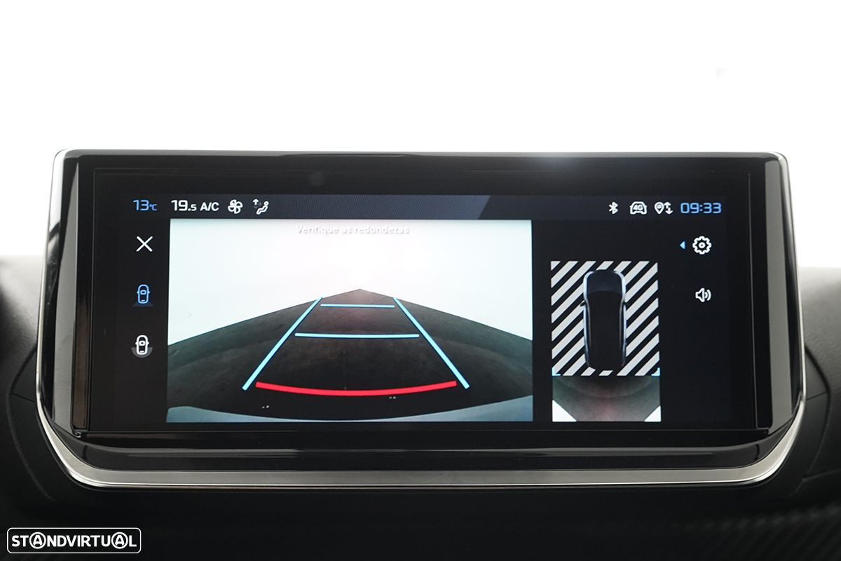 Peugeot 2008 1.2 PureTech Allure EAT8 - 12