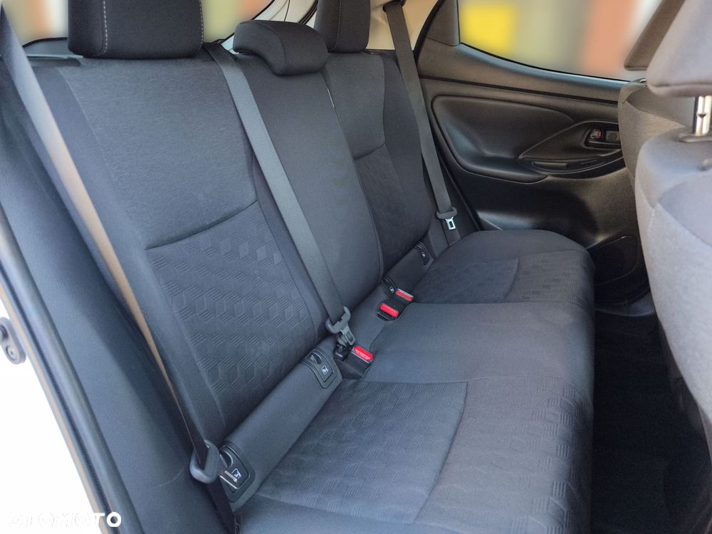 Toyota Yaris Hybrid 1.5 Style - 11