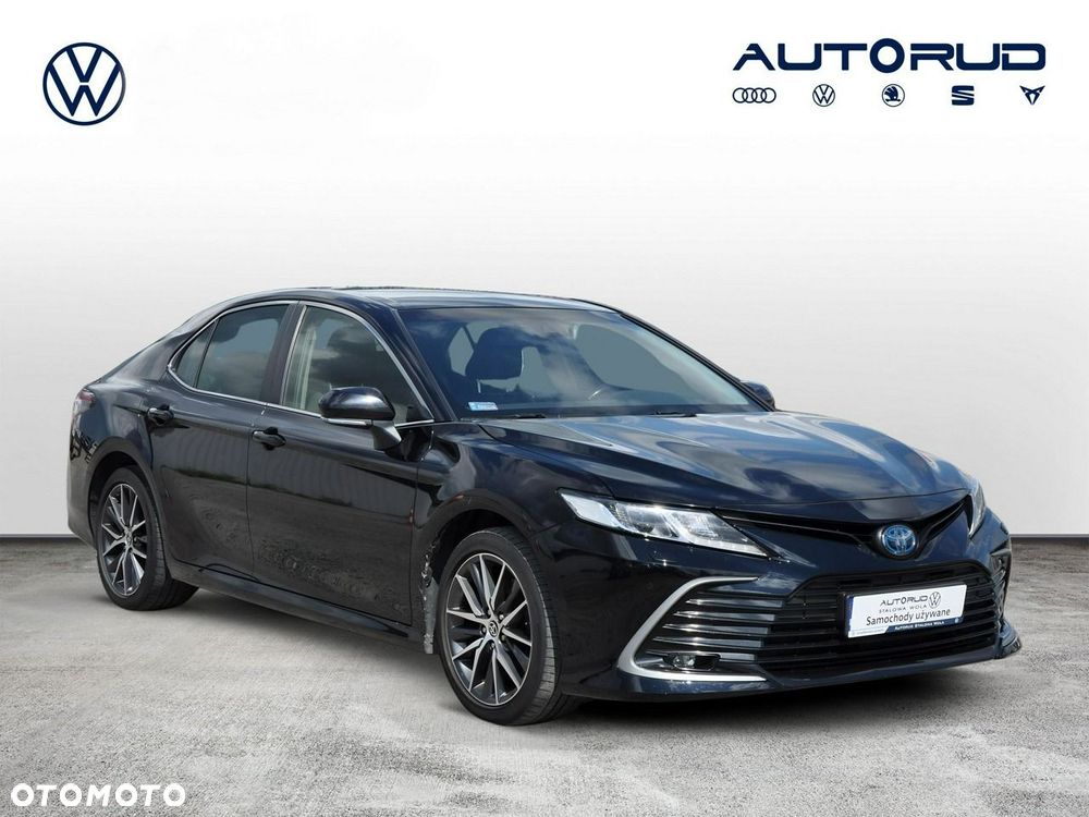 Toyota Camry - 2