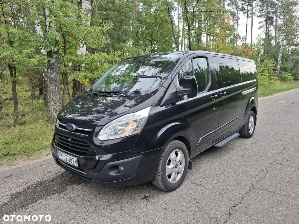 Ford Tourneo Custom - 1