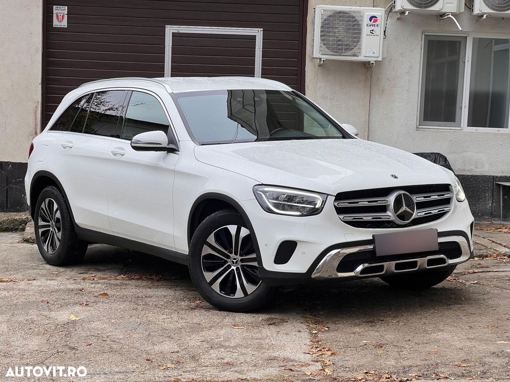 MERCEDES-BENZ GLC
