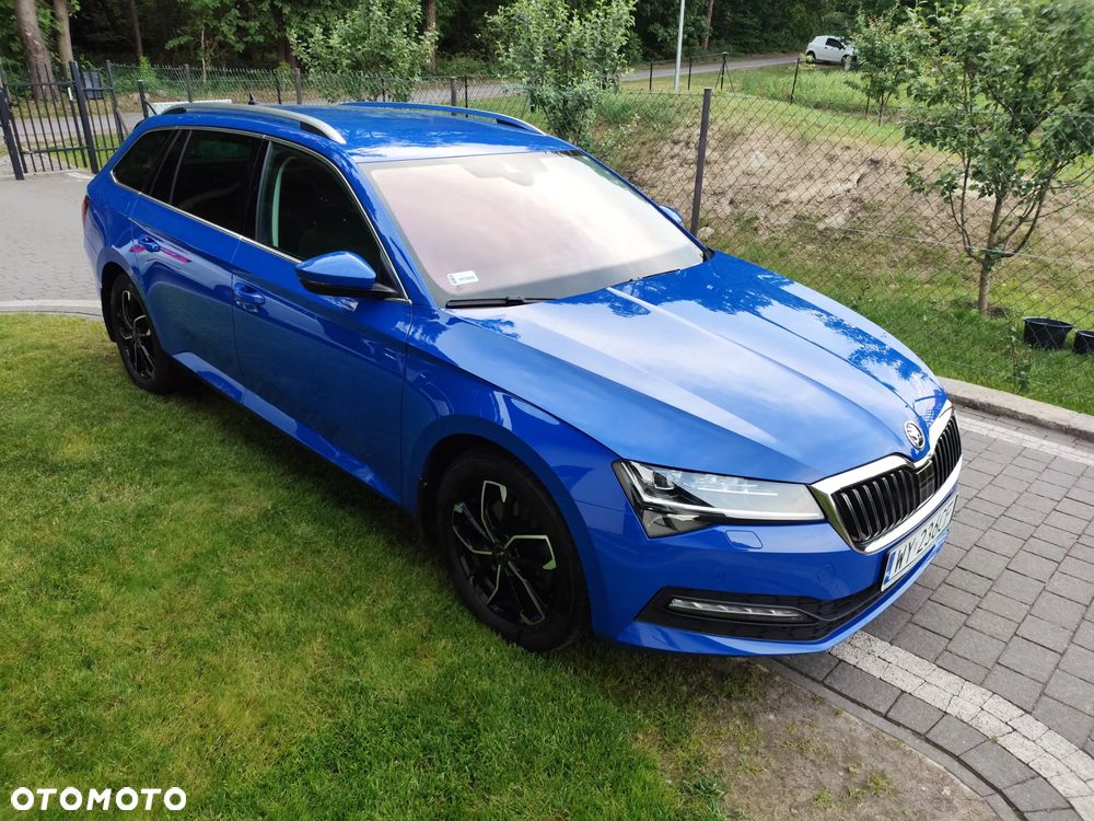 Skoda Superb 2.0 TDI SCR Ambition - 4