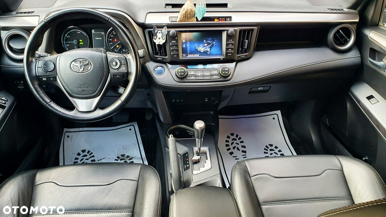 Toyota RAV4 - 30