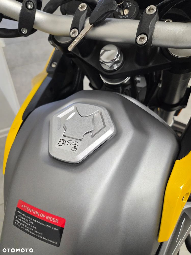 VOGE 300GY RALLY - 10