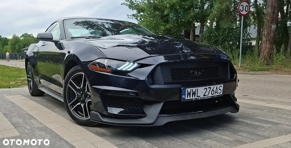 Ford Mustang - 1