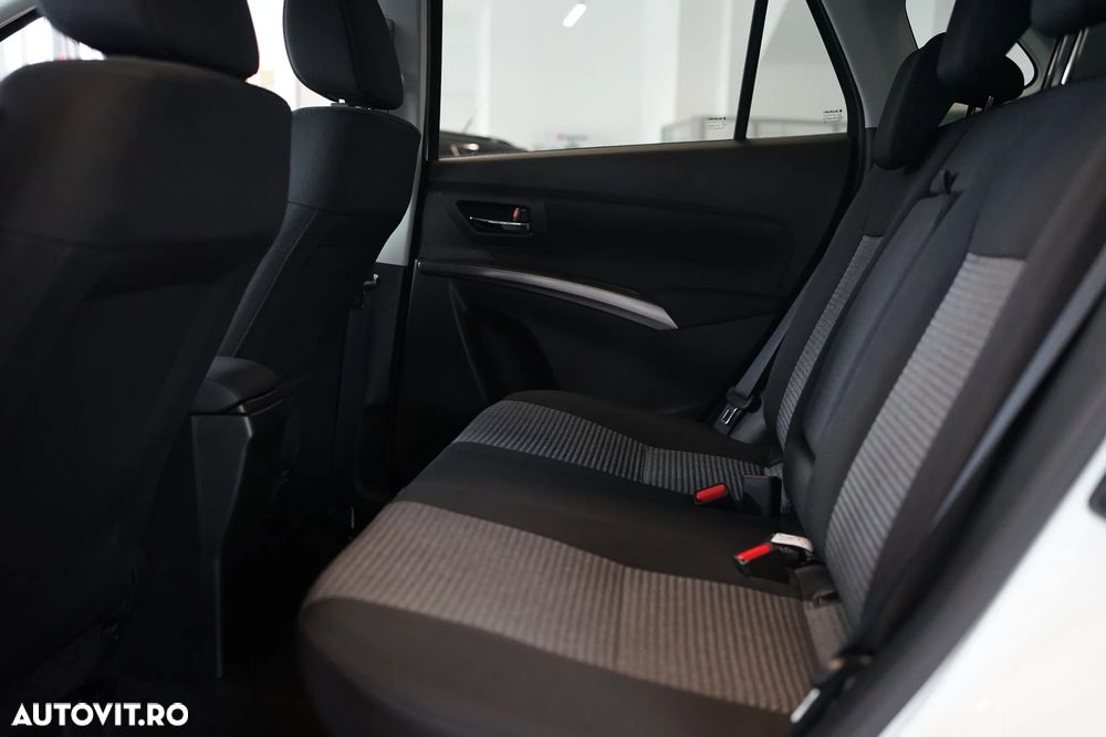 Suzuki S-Cross 1.4 Boosterjet 6MT MHEV Passion - 7