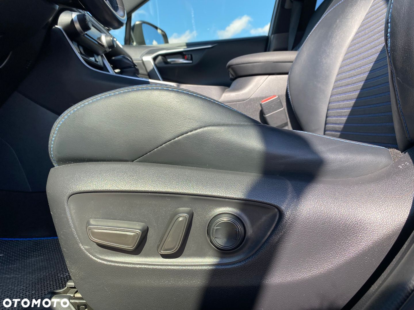 Toyota RAV4 2.5 Hybrid Selection 4x4 - 18
