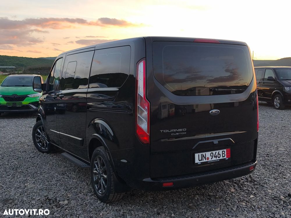 Ford Tourneo Custom - 18