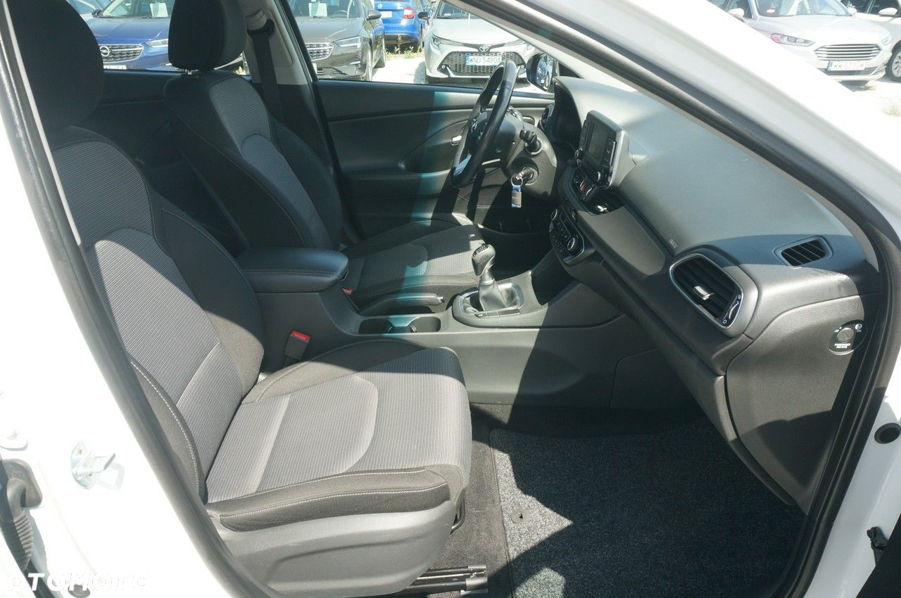 Hyundai i30 - 27