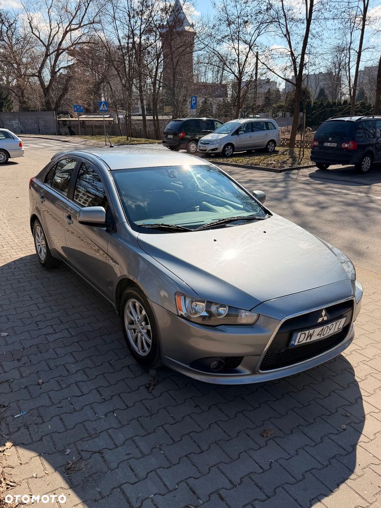 Mitsubishi Lancer 1.6 Inform - 12