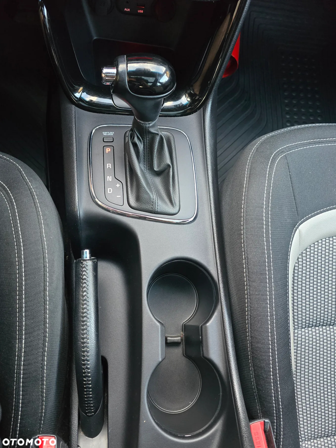 Kia Ceed 1.6 CRDi 128 Platinum Edition - 26