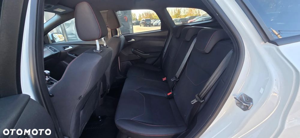 Ford Focus 1.5 EcoBoost STart-Stopp-System ST-LINE - 33