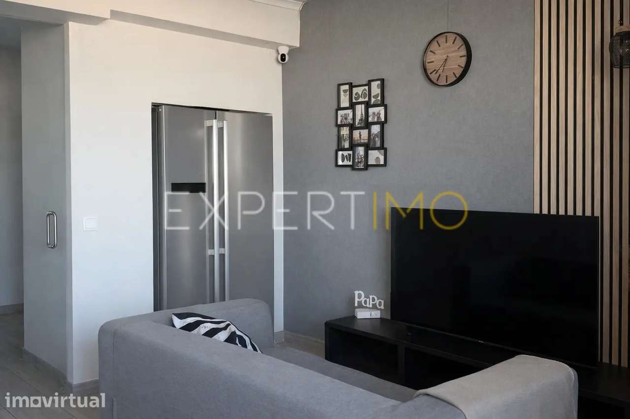 Apartamento T2 remodelado em Carregado - Grande imagem: 4/14