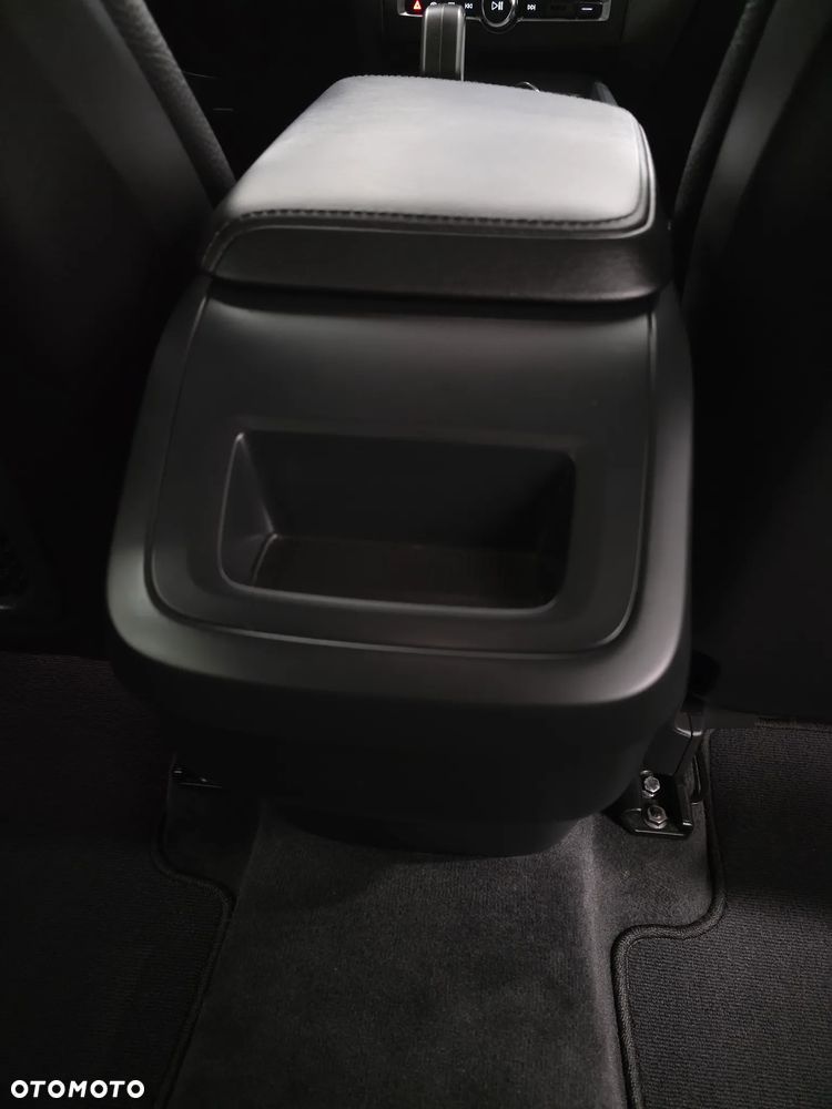 Volvo XC 60 B4 D AWD Ultimate Bright - 21