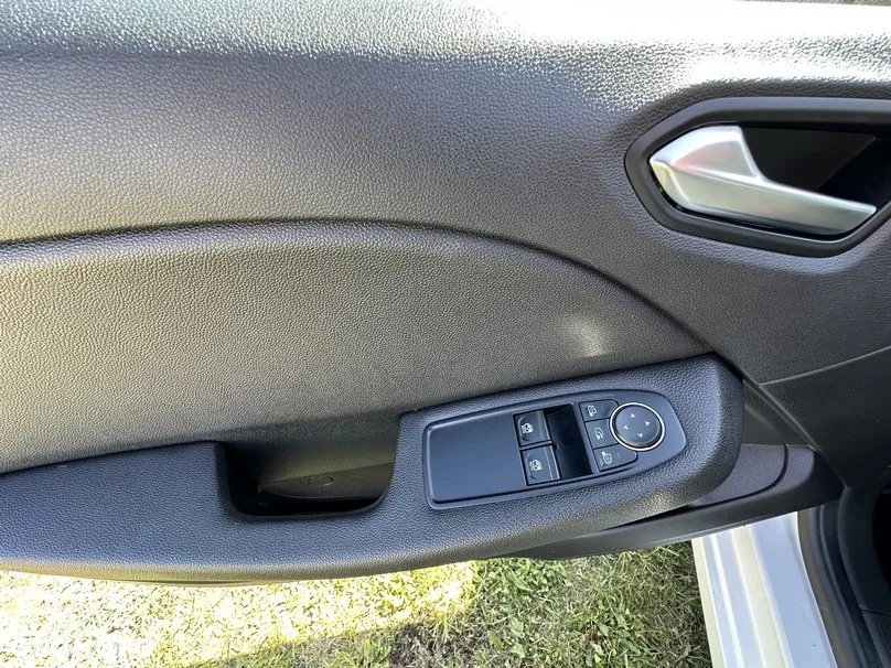 Renault Clio - 10