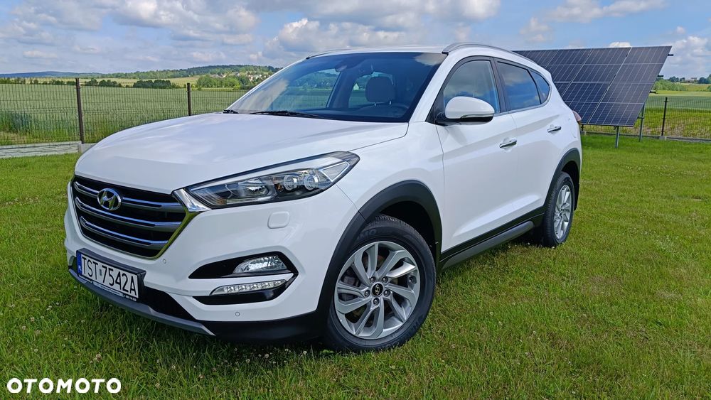 Hyundai Tucson 1.7 CRDI BlueDrive Style 2WD - 2