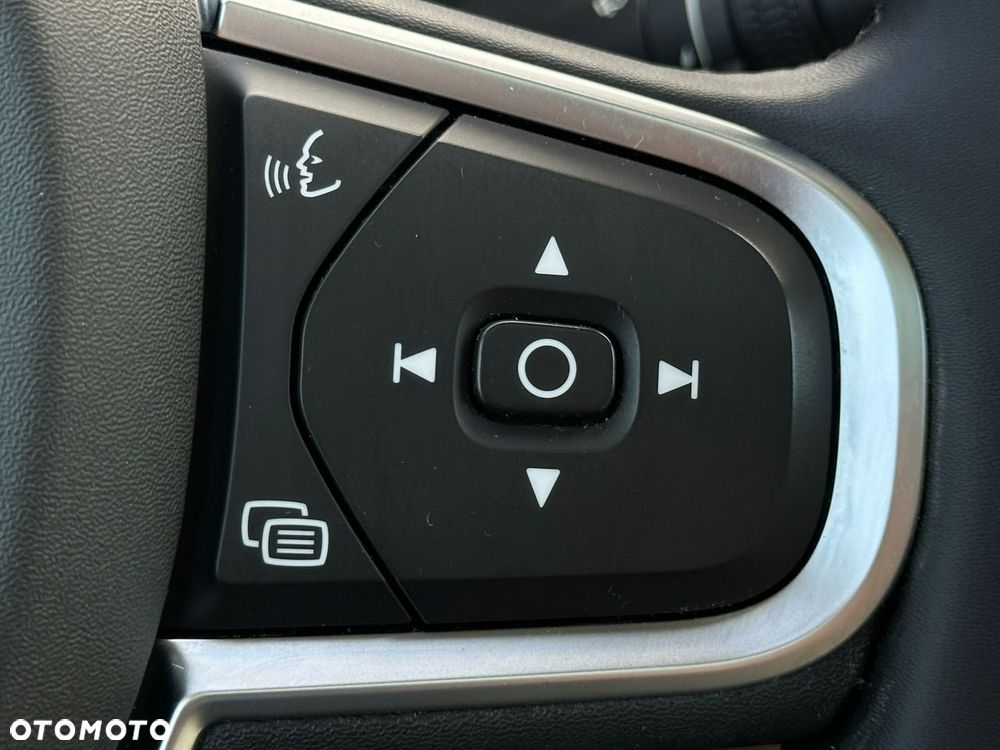 Volvo XC 60 - 24