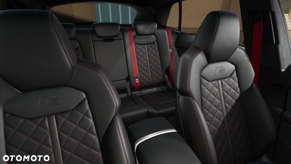 Audi Q8 - 12