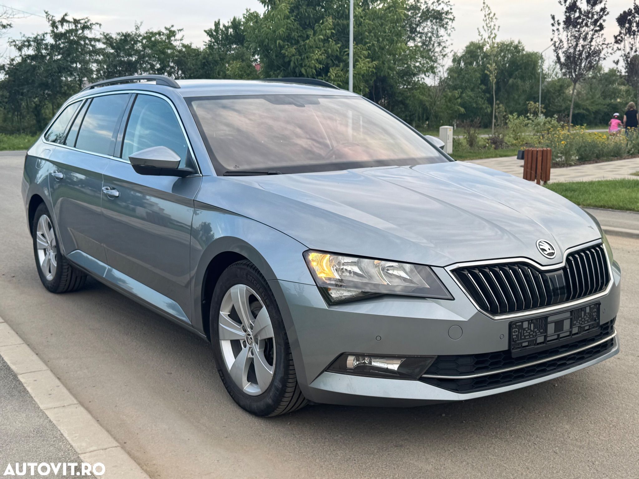 Skoda Superb Combi 1.5 TSI DSG Ambition - 1