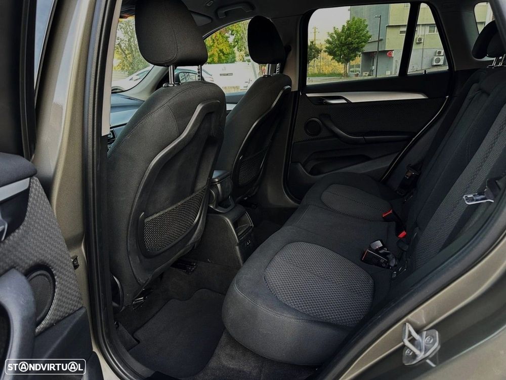 BMW X1 18 d sDrive Auto - 35