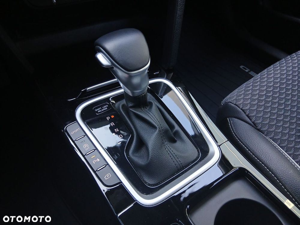 Kia Ceed 1.5 T-GDI Tribute DCT - 21