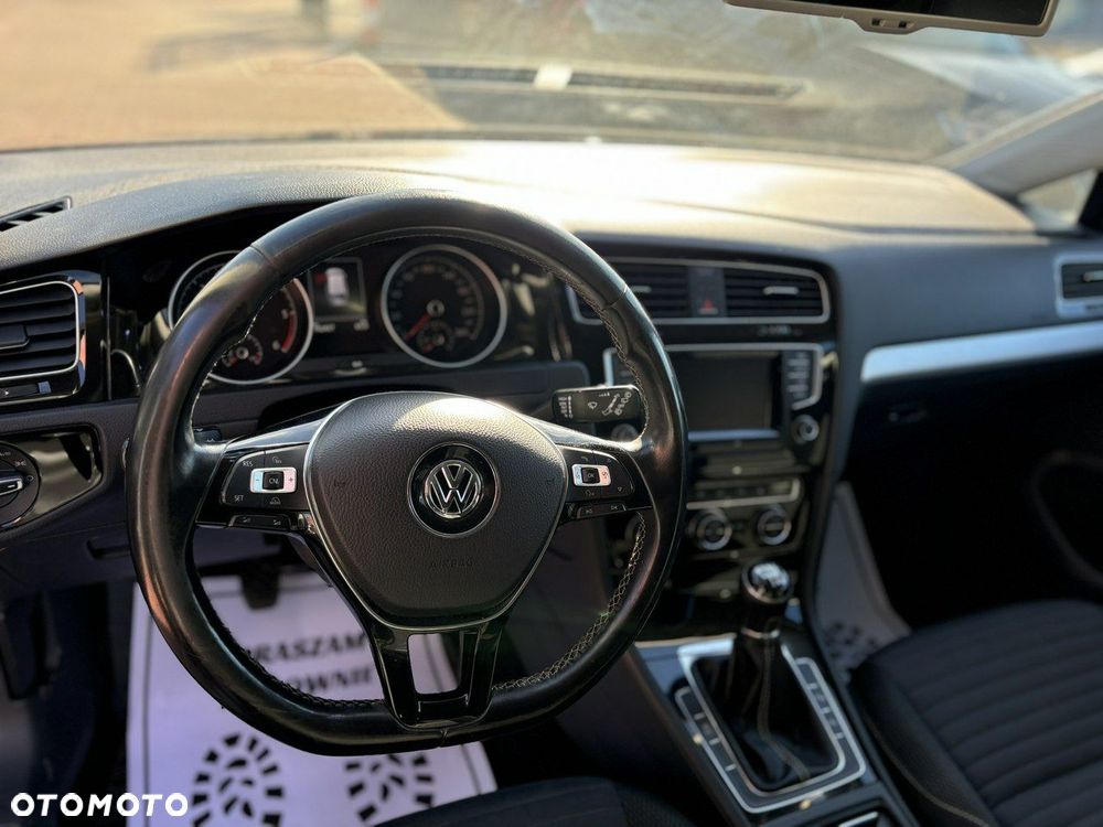 Volkswagen Golf 2.0 TDI BlueMotion Technology Cup - 17