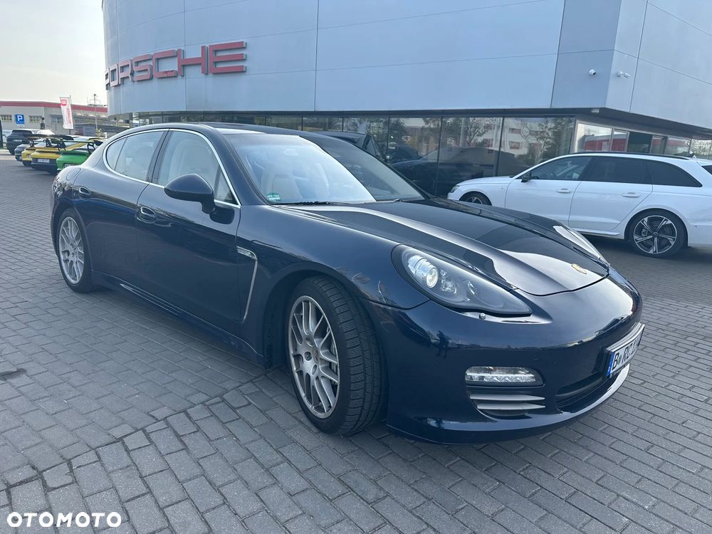 Porsche Panamera 4S - 16