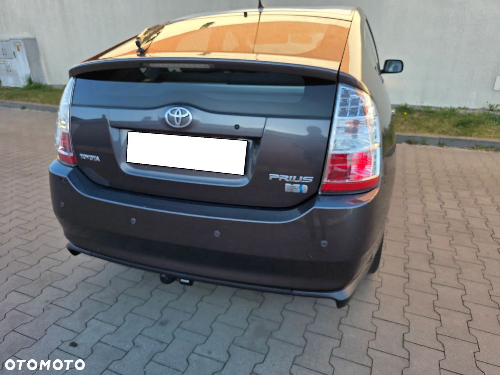 Toyota Prius 1.5 VVT-i Prestige - 11
