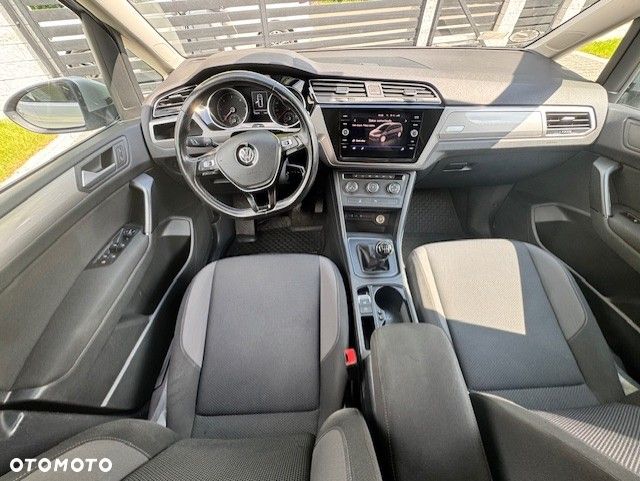 Volkswagen Touran 1.6 TDI BMT SCR Comfortline - 10