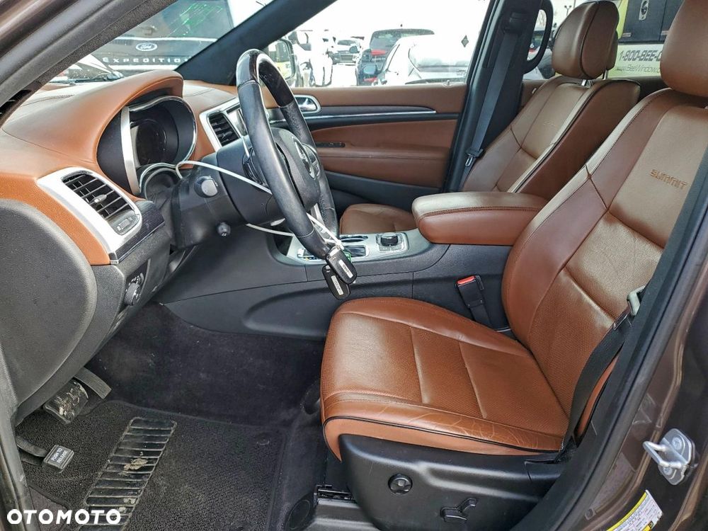 Jeep Grand Cherokee - 8