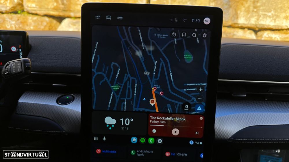 Ford Mustang Mach-E - 24