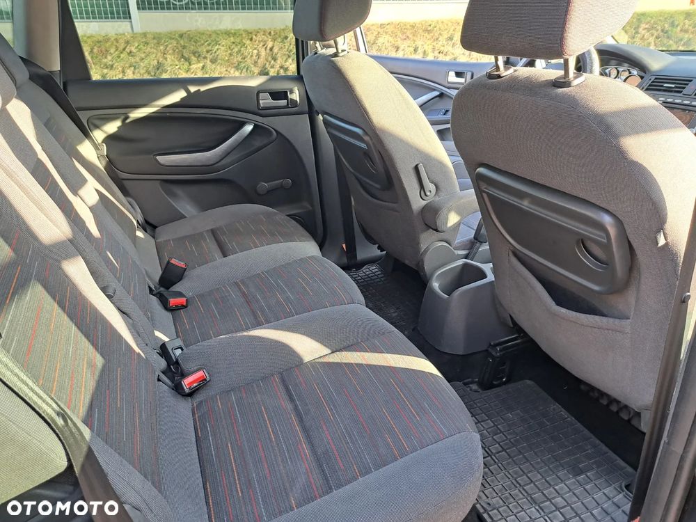 Ford Focus C-Max - 11