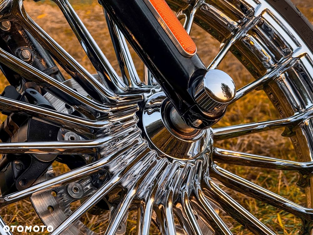 Harley-Davidson FXSB Breakout - 8