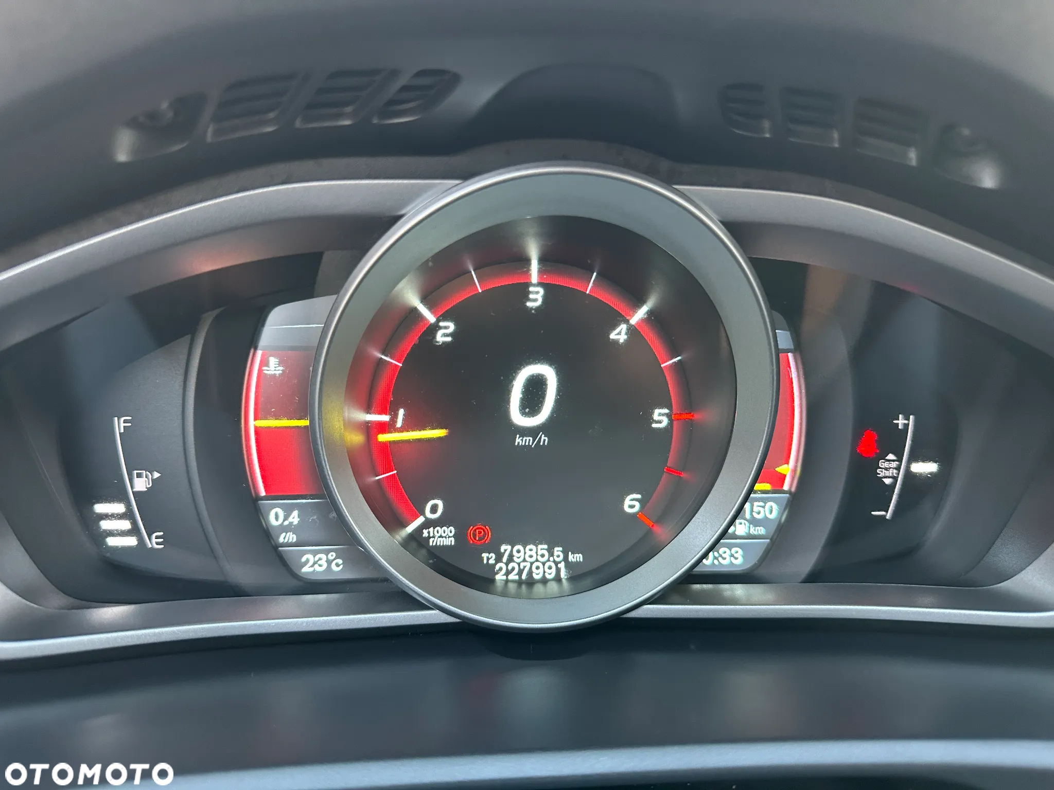 Volvo V40 Cross Country D2 Drive-E Ocean Race - 37
