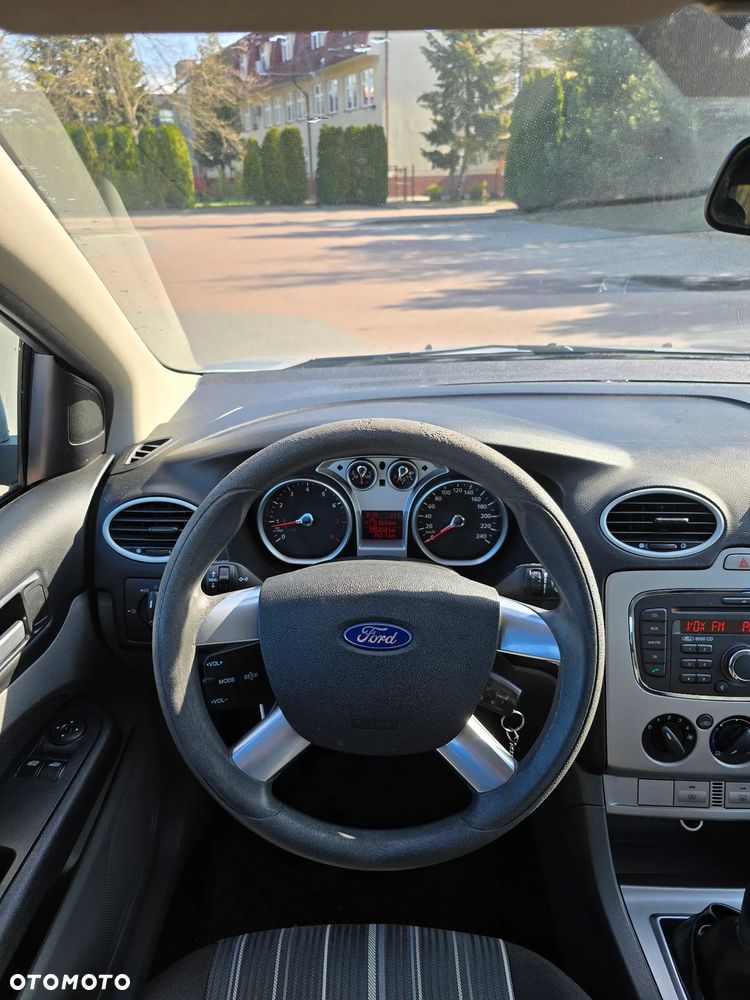 Ford Focus 1.6 Silver X EU5 - 9