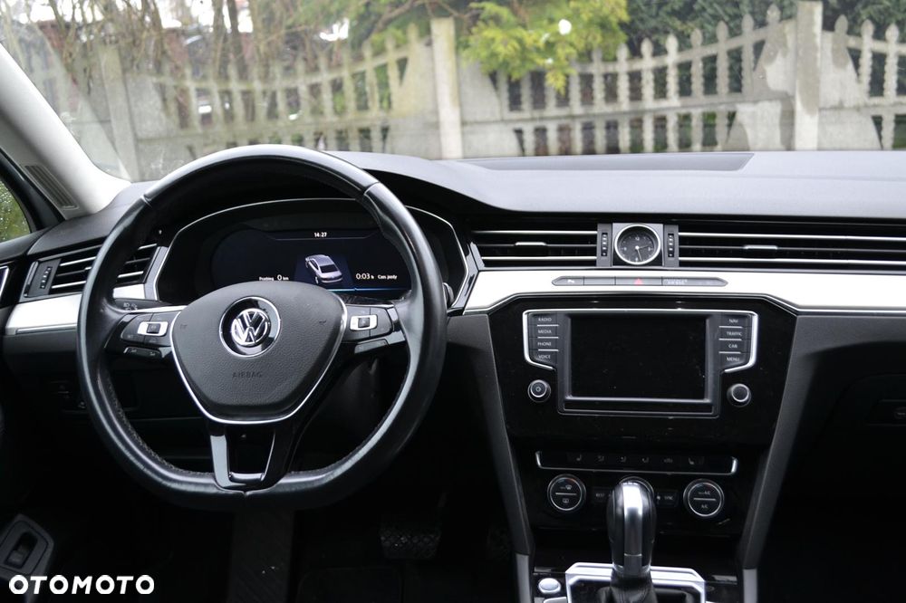 Volkswagen Passat 1.8 TSI BMT Comfortline DSG - 28