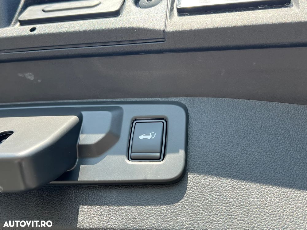 Mitsubishi Grandis - 22