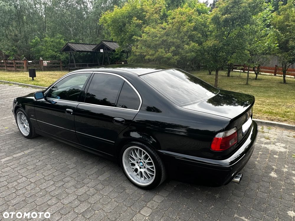 BMW Seria 5 540i - 7