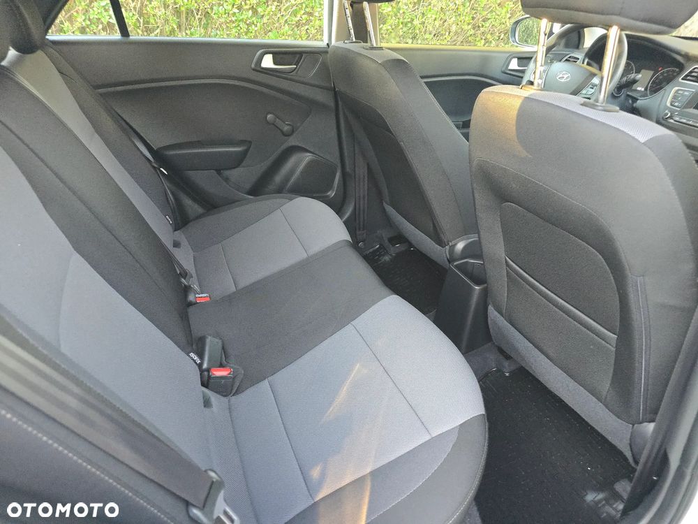 Hyundai i20 - 9