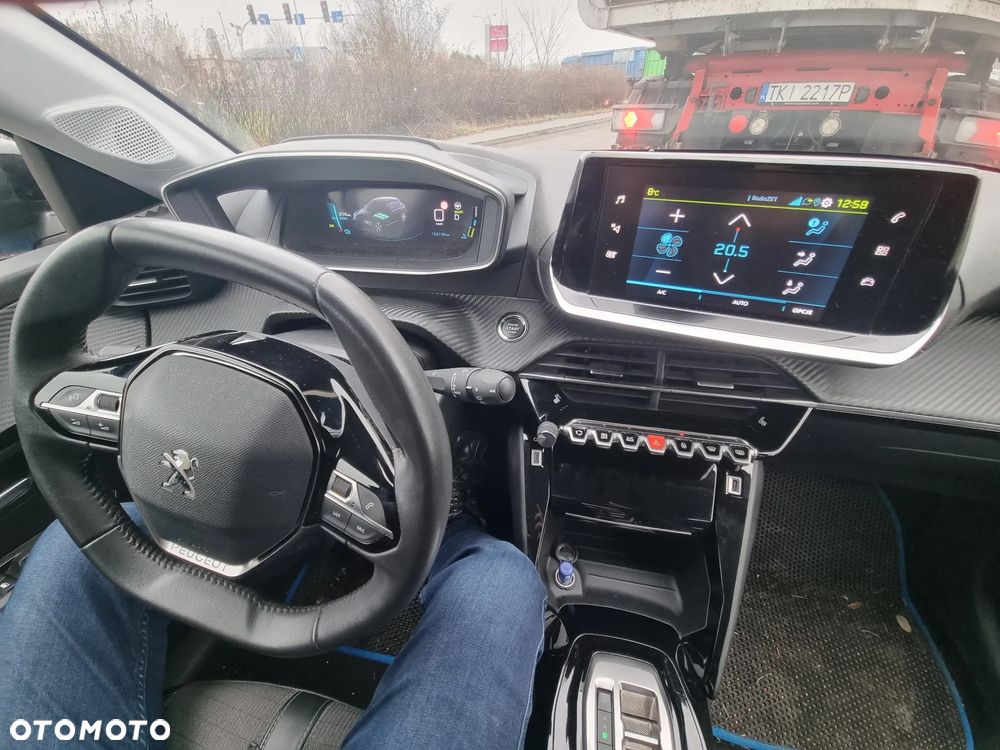 Peugeot 208 Allure Pack - 3