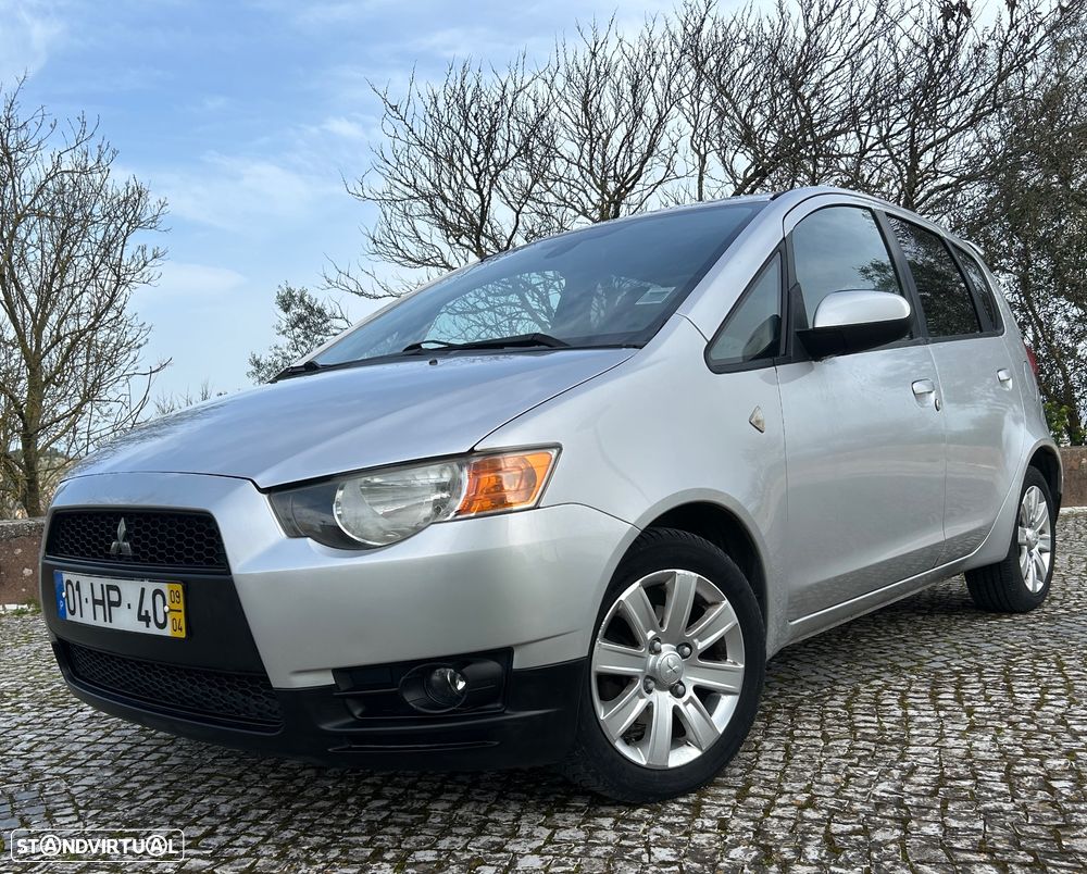Mitsubishi Colt - 1