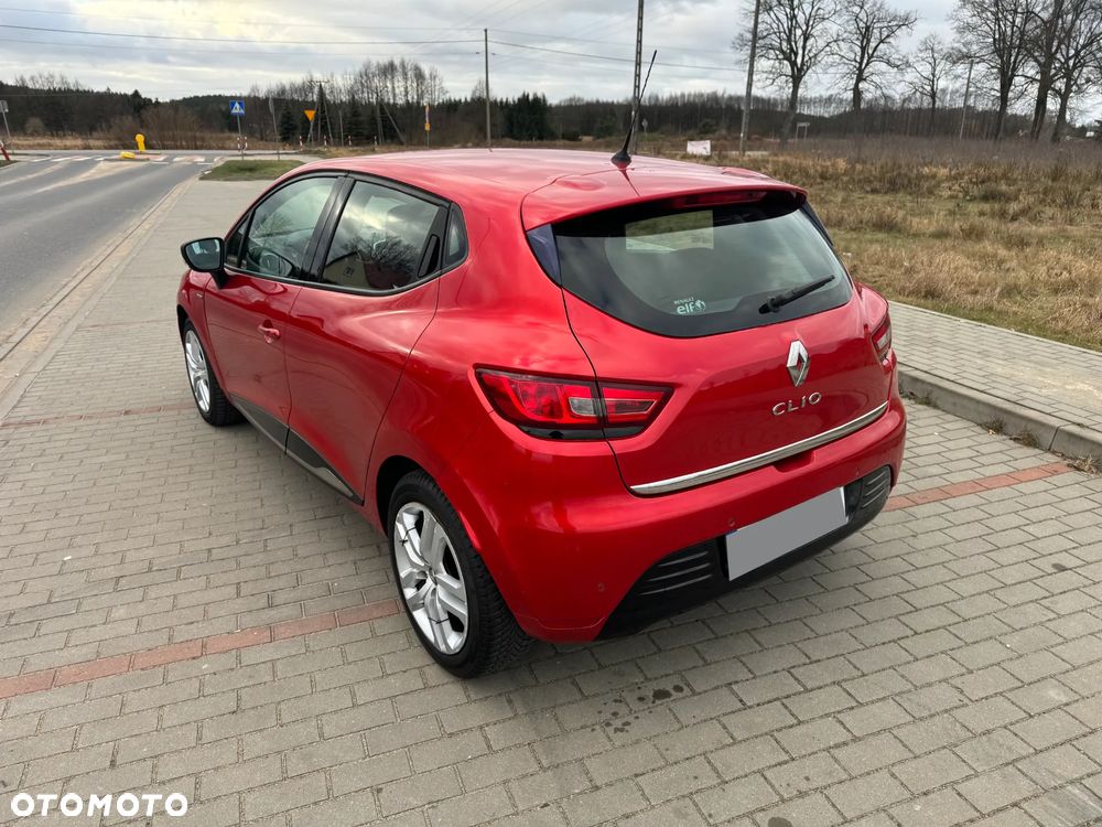 Renault Clio - 6