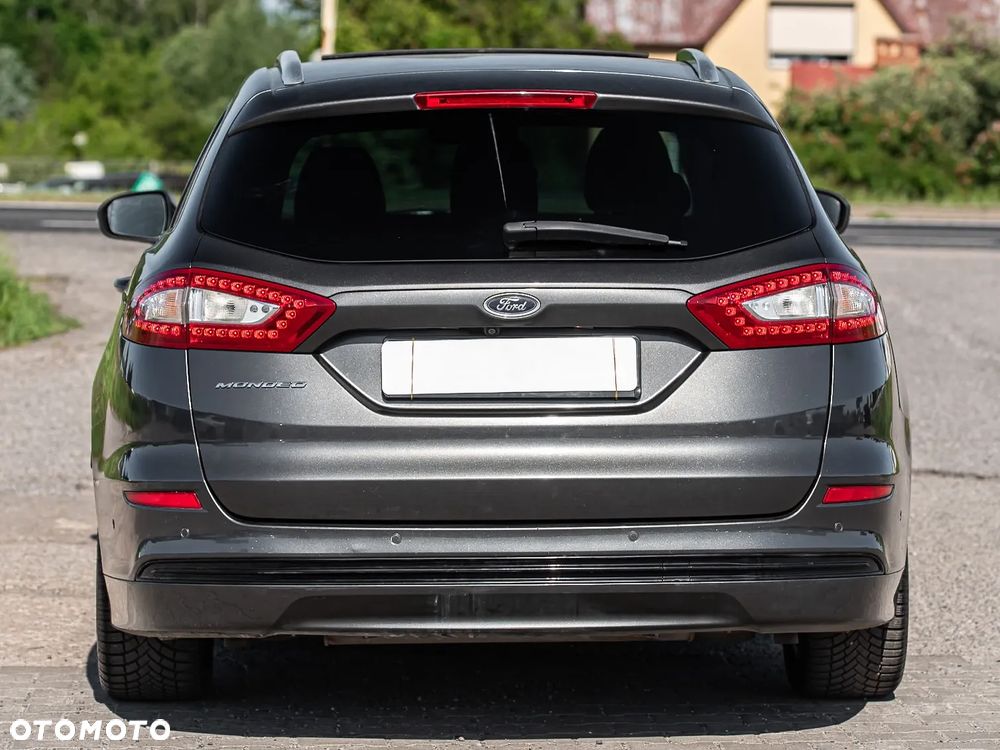 Ford Mondeo 2.0 TDCi Titanium PowerShift - 11