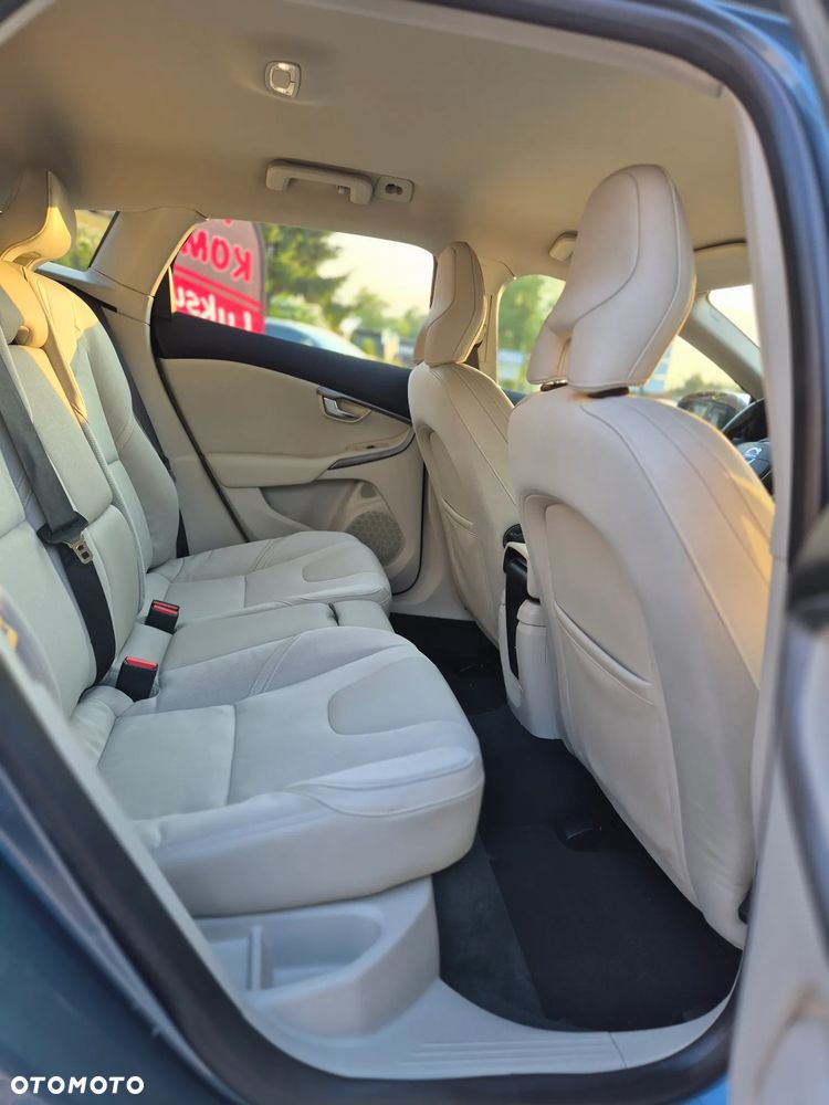 Volvo V40 - 39