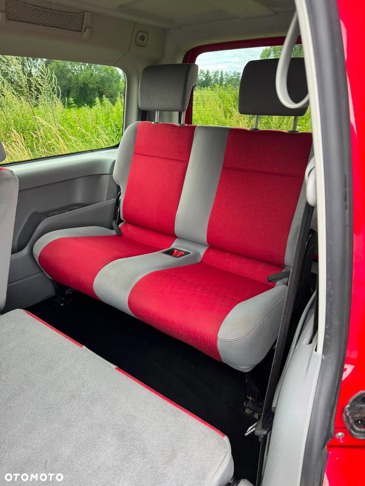 Volkswagen Caddy Maxi Life DSG - 11