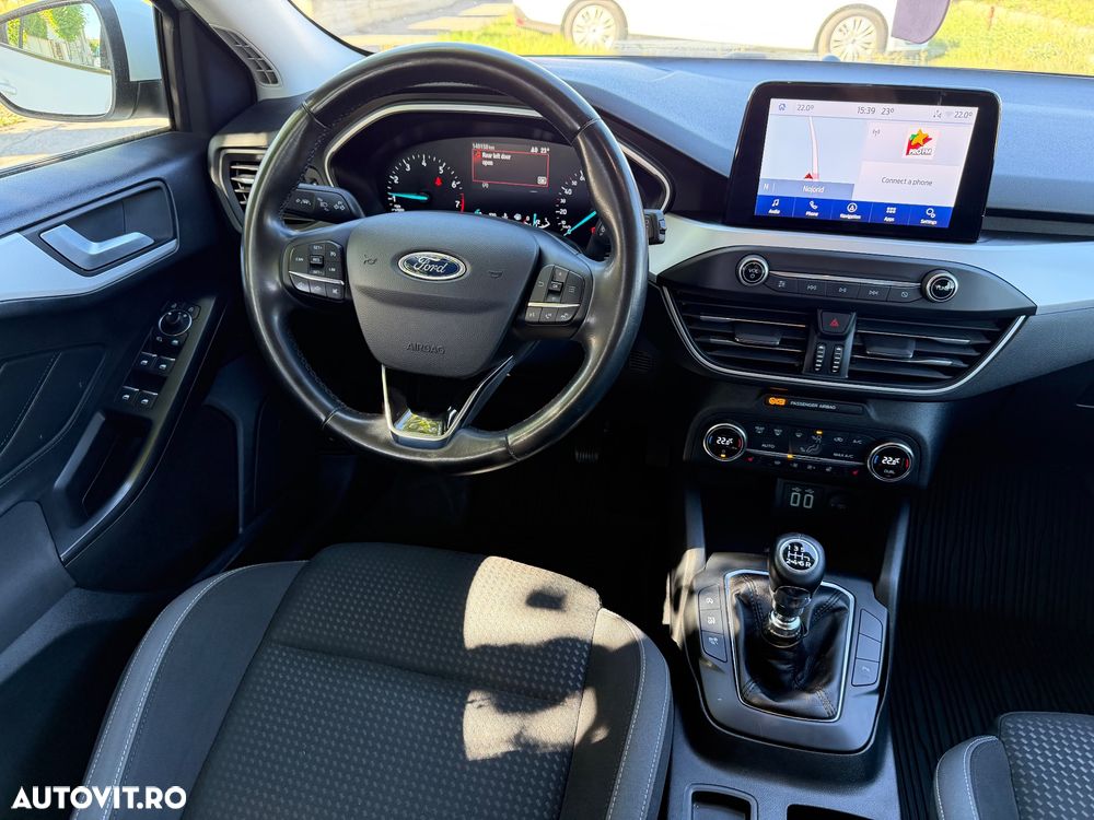 Ford Focus 1.0 EcoBoost Titanium Business - 6