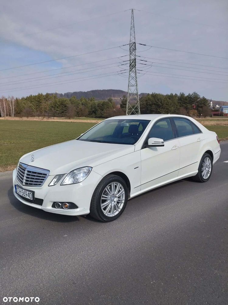 Mercedes-Benz Klasa E 300 BlueTEC 7G-TRONIC Elegance - 1